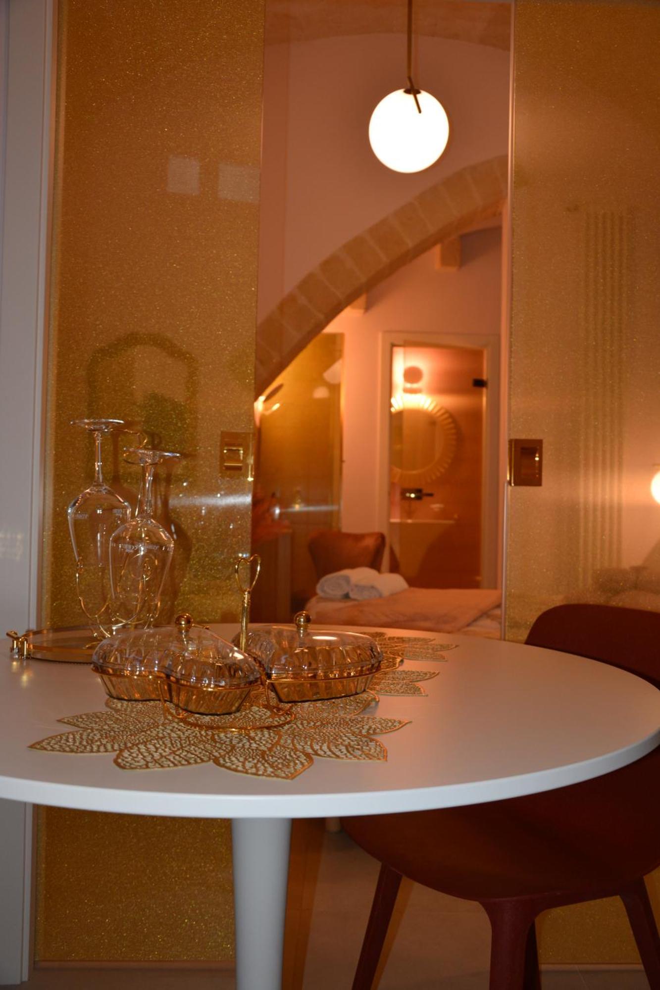Lovely & Chic Rooms Nei Sassi Матера Экстерьер фото
