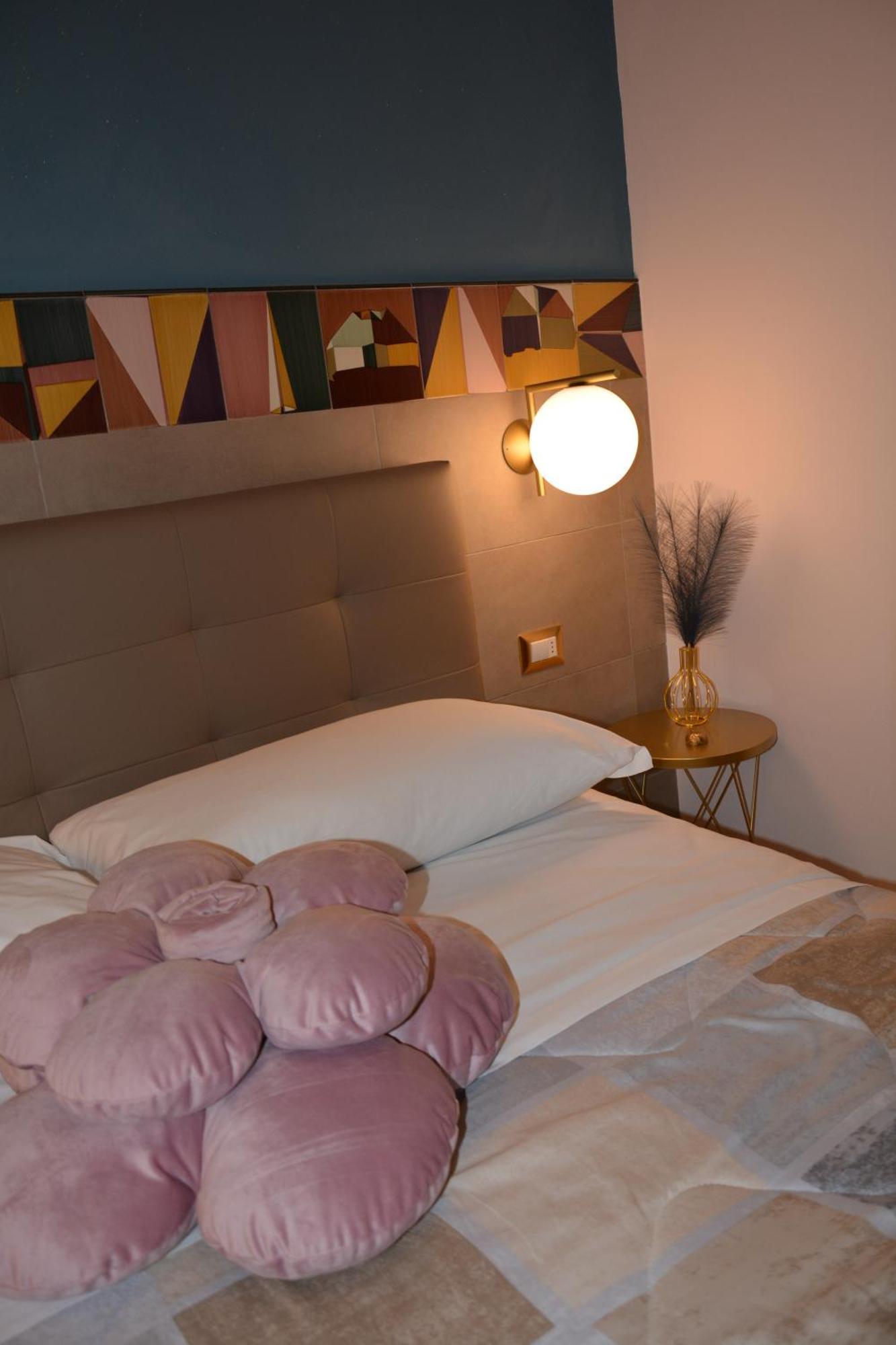 Lovely & Chic Rooms Nei Sassi Матера Экстерьер фото